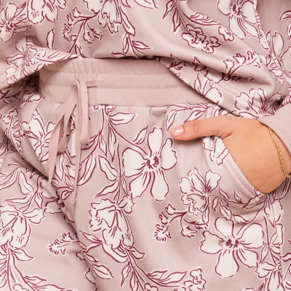 Adore Me Women's Lesley Sweatshirt & Shorts Set - Picture 3 of 13